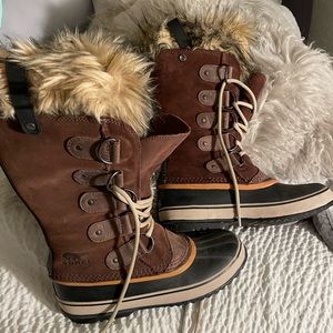 New Sorel snow boots